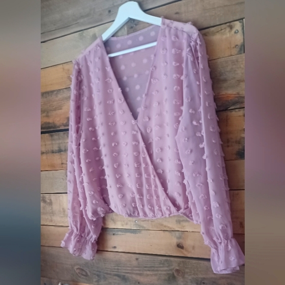 It's About Lola Boutique Blouse: - Picture 9 of 11